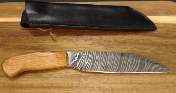 Twisted Damascus Knife