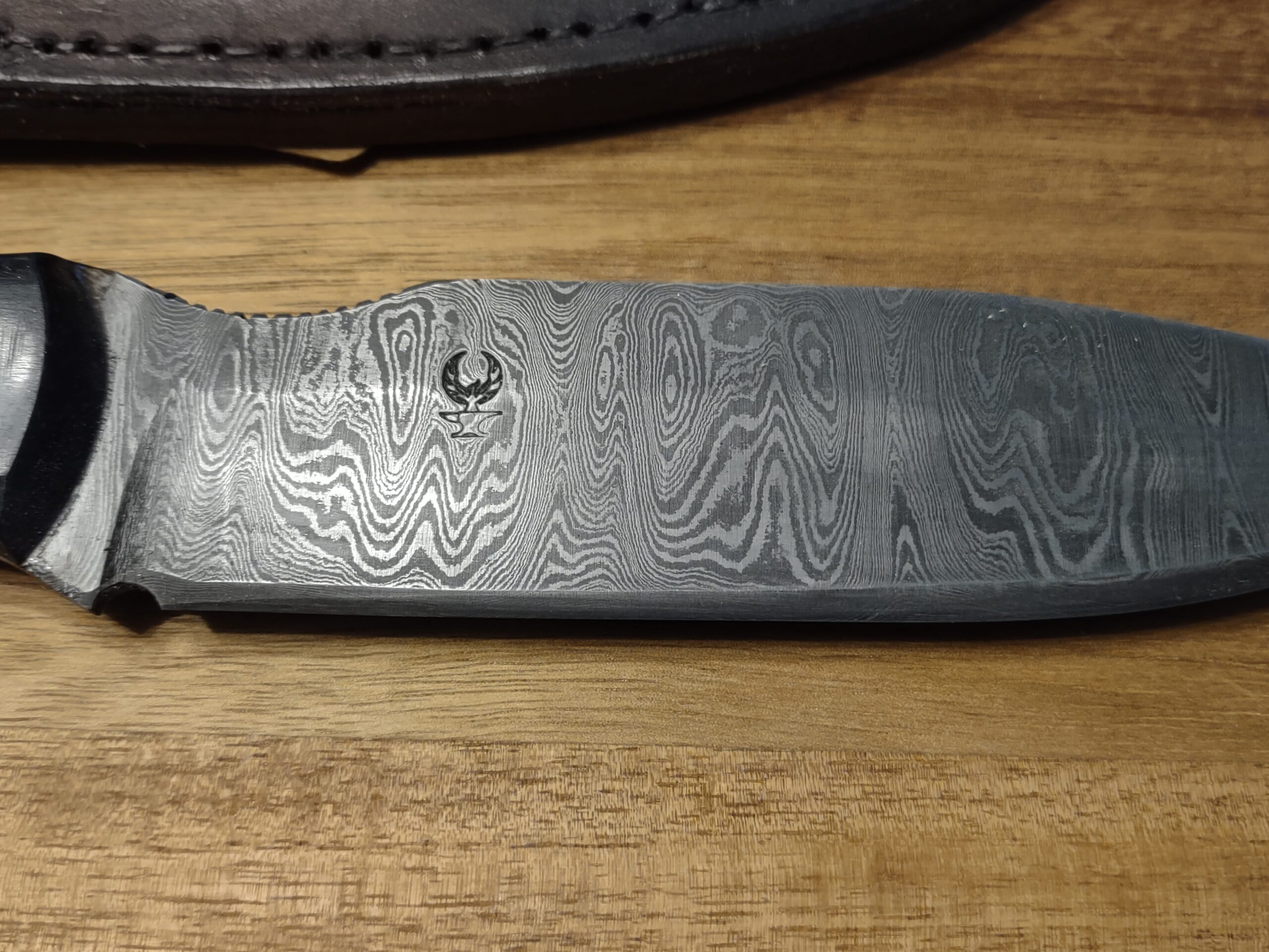 200 Layer Ladder Pattern Damascus knife - Image 8
