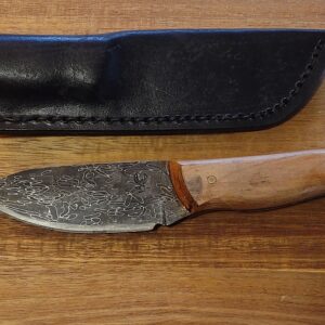Skinning knife Made From Fish Hook damascus